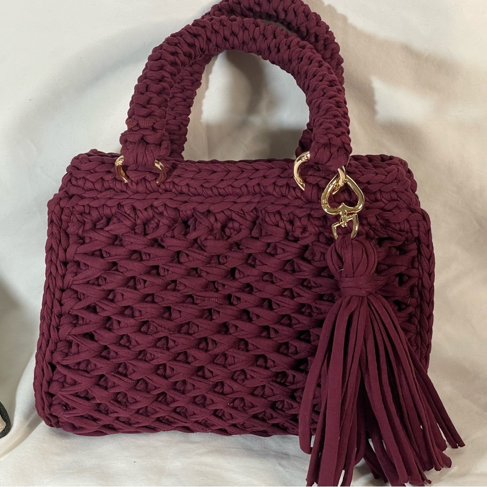 Handmade honeycomb pattern handbag - Picture 4 of 11